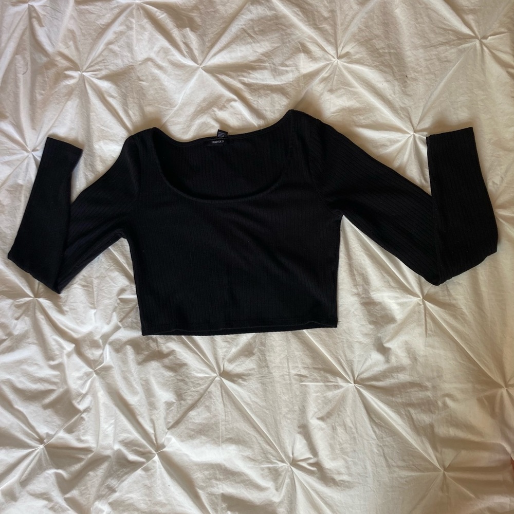 Forever 21 black crop top